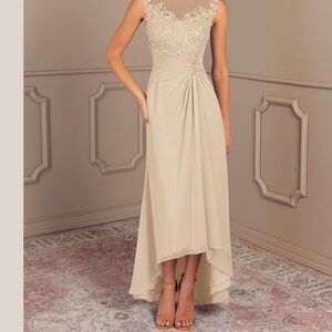 Azazie Endora Mother of the Bride/Groom Dress Champagne